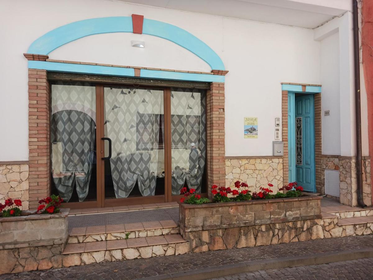 Nora Casa Vacanze/Bed And Breakfast 普拉 外观 照片